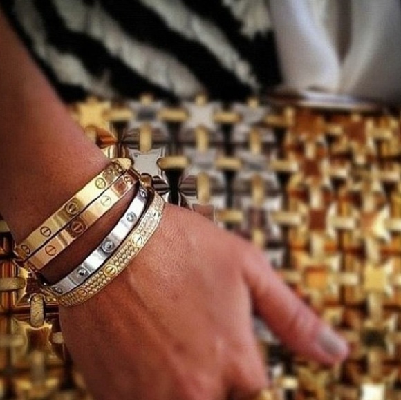 Fashionable Screw Cuff Bracelet Bangle - Picture 3 of 4